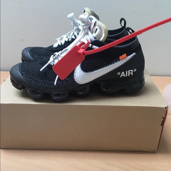 Nike offwhite vapormax